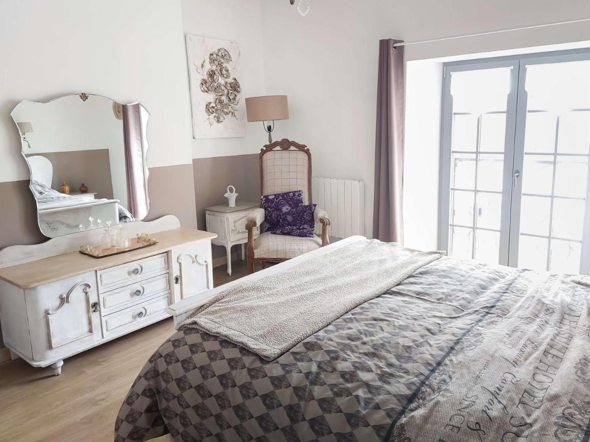 La Ferme De La Chapelle - Gite Et Chambres D'Hotes Cherain ภายนอก รูปภาพ